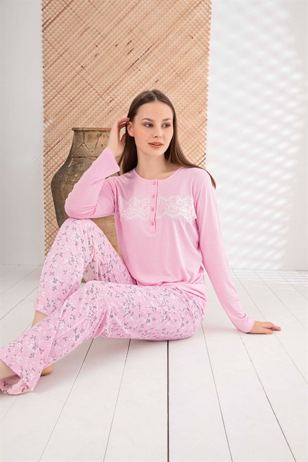 Kadın Pijama Takımı Uzun Kollu 4 Düğmeli Ön Dantelli Alt Çiçek Desenli