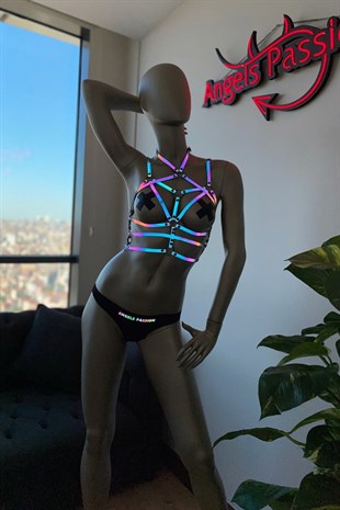 İç Çamaşırı Modelleri Renkli Reflektörlü Göğüs Üzeri Harness