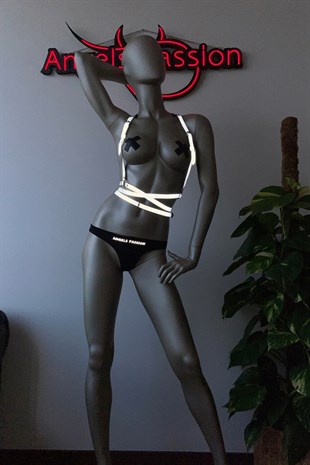 Kadın Fantazi İç Giyim Modelleri Rekflektörlü Harness