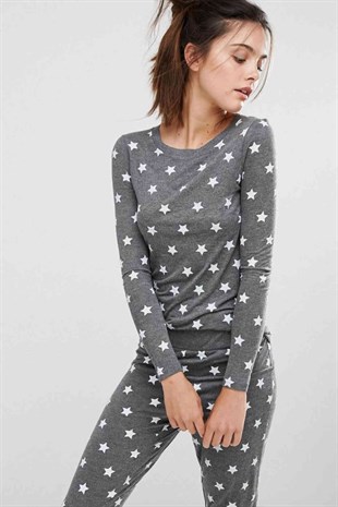 Gri Yıldız Desenli Şık Pijama Takımı